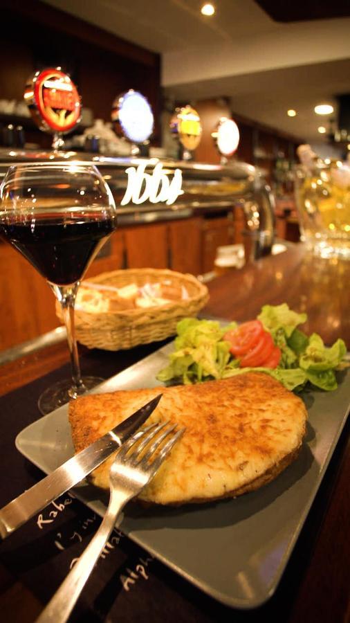 Hotel Le Derby Quimper Ngoại thất bức ảnh